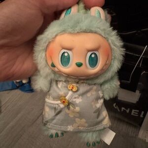 Pop mart Big Into Energy Collection Labubu